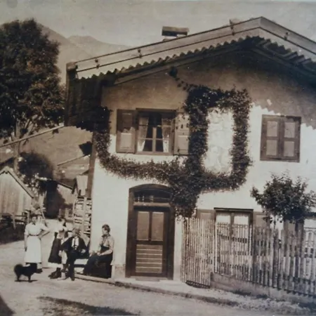 Hoelzlhaus -563- بيت للعطل *